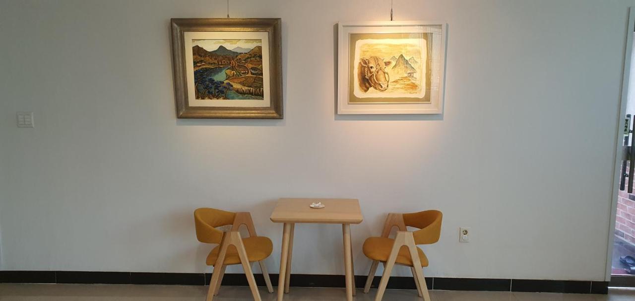 Forest Of Color Pension Hongcheon Ngoại thất bức ảnh