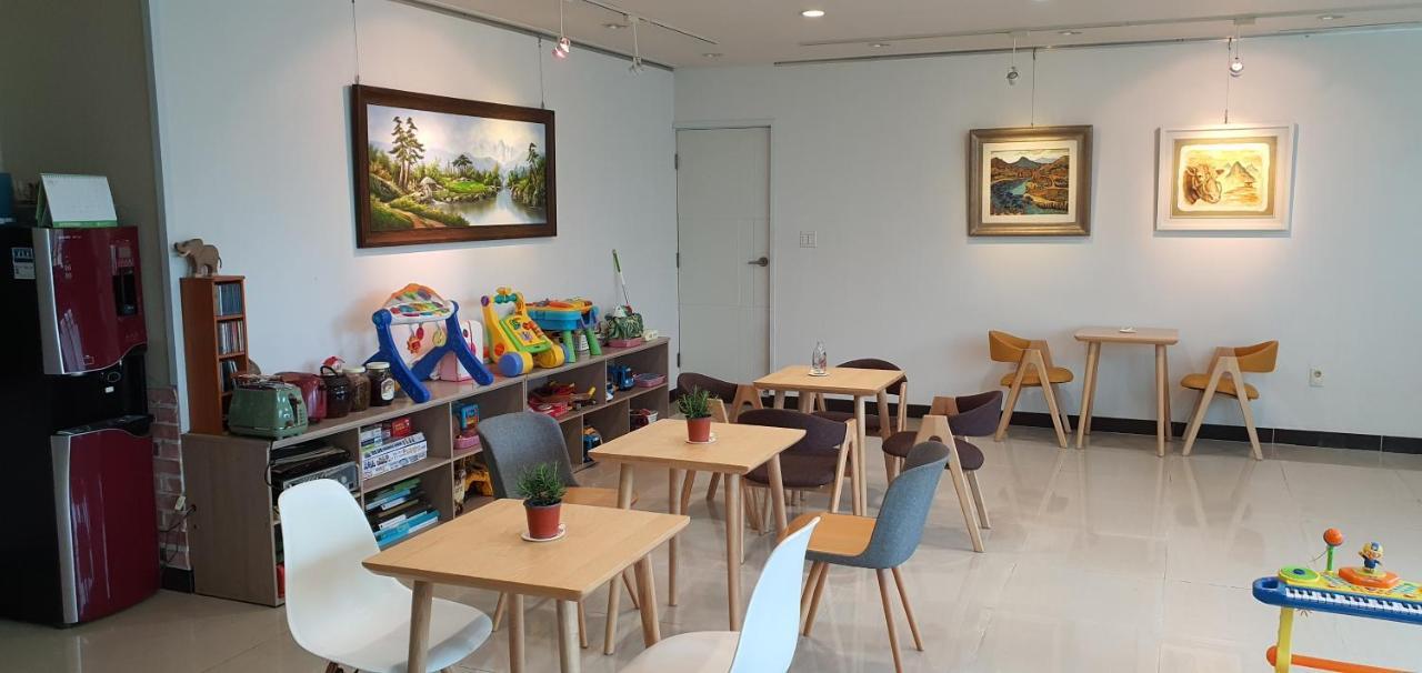 Forest Of Color Pension Hongcheon Ngoại thất bức ảnh